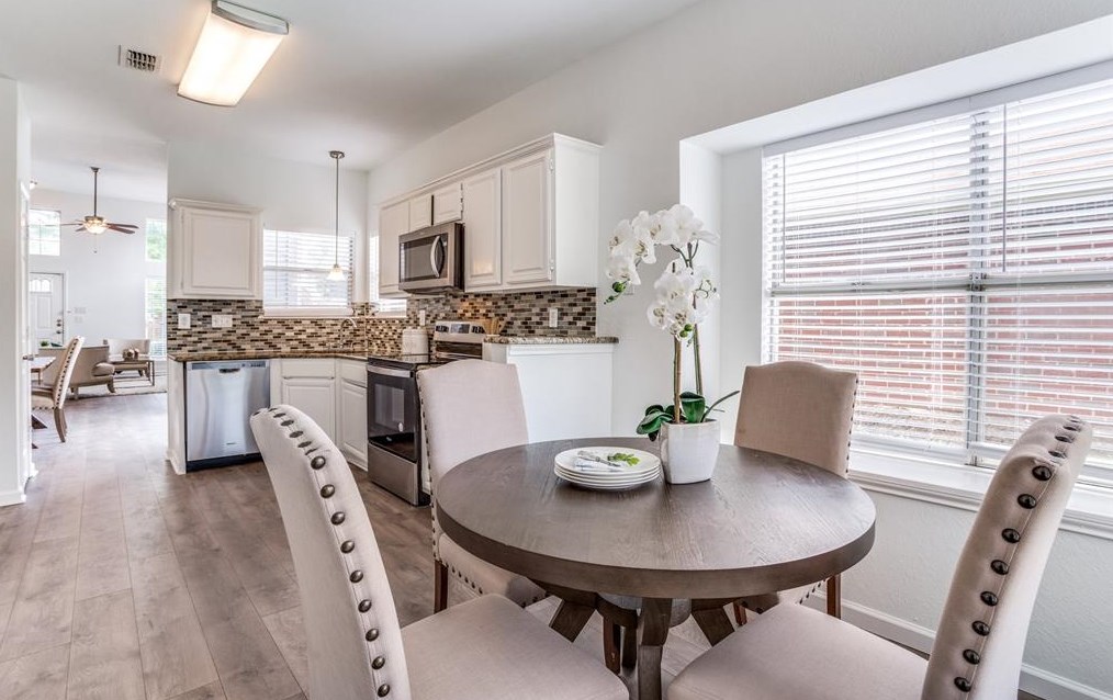 1433 Savannah St, Mesquite TX 75149-8715 exterior