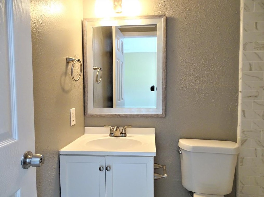 1217 Whiteoak Dr, Garland, TX 75040