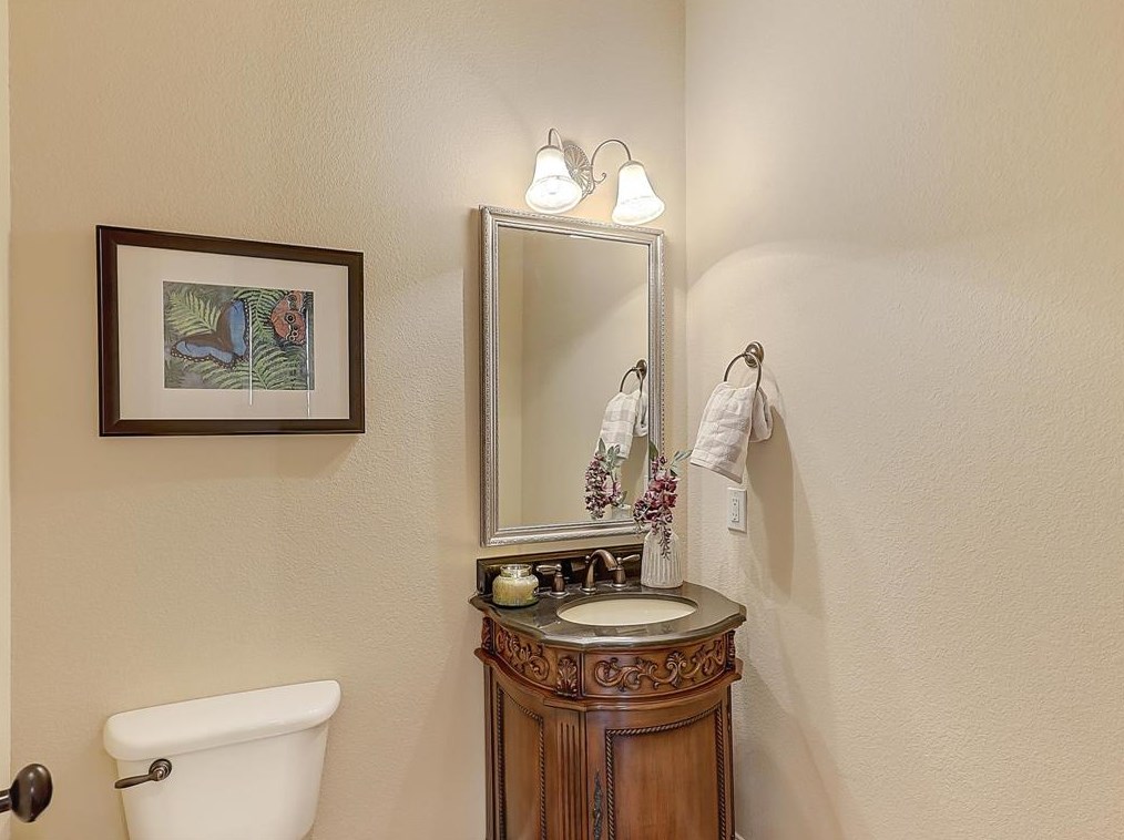 4233 Haskell Dr, Carrollton TX 75010-4280 exterior