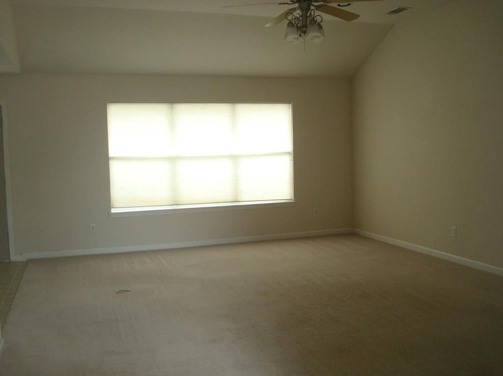 602 Bishop Dr, Midlothian, TX 76063