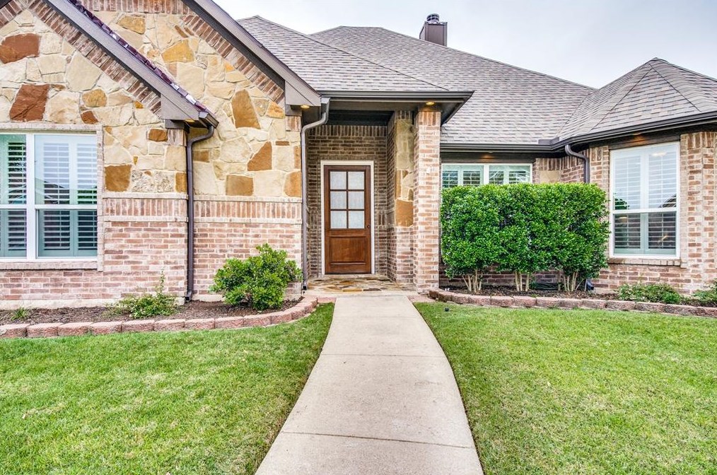 9210 Chimneywood Dr, Rowlett, TX 75089-2679