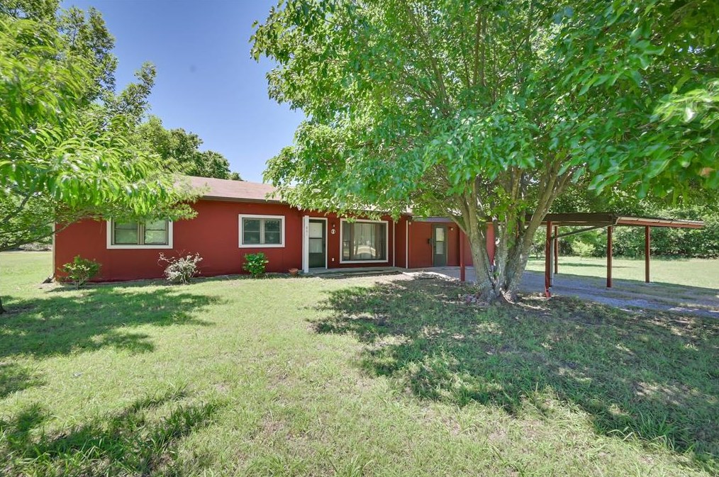 801 Calhoun St, Rice, TX 75155-9750