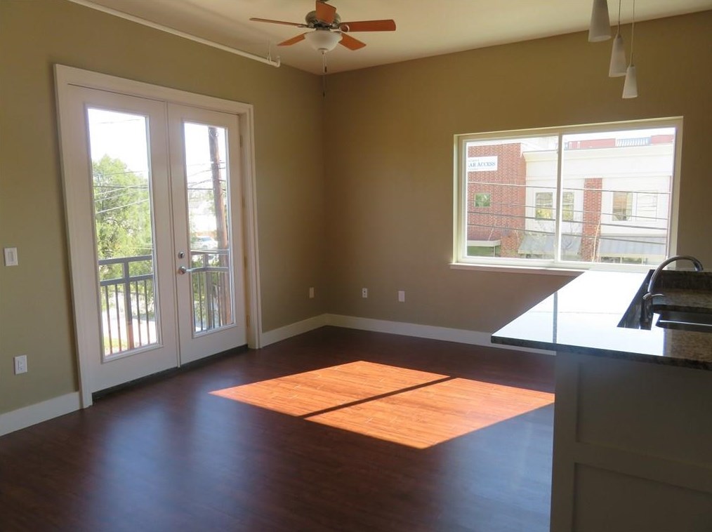 928 Travis Ave #201, Fort Worth, TX 76104
