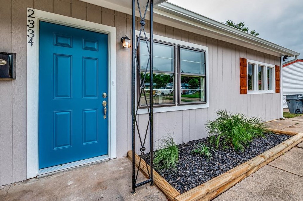 2334 Wolcott Dr, Dallas, TX 75241-1429