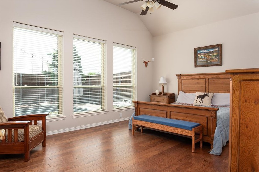 1906 Benedict Ct, Rowlett TX 75088-6702 exterior