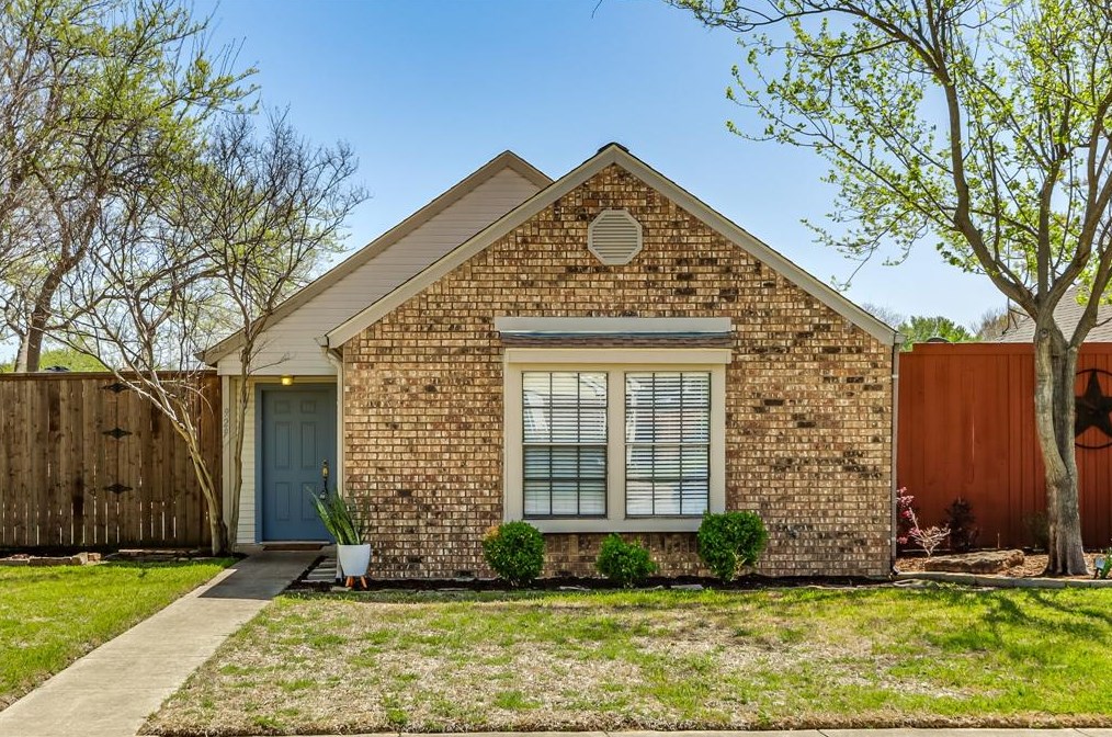 929 Sugarberry Dr, Coppell, TX 75019