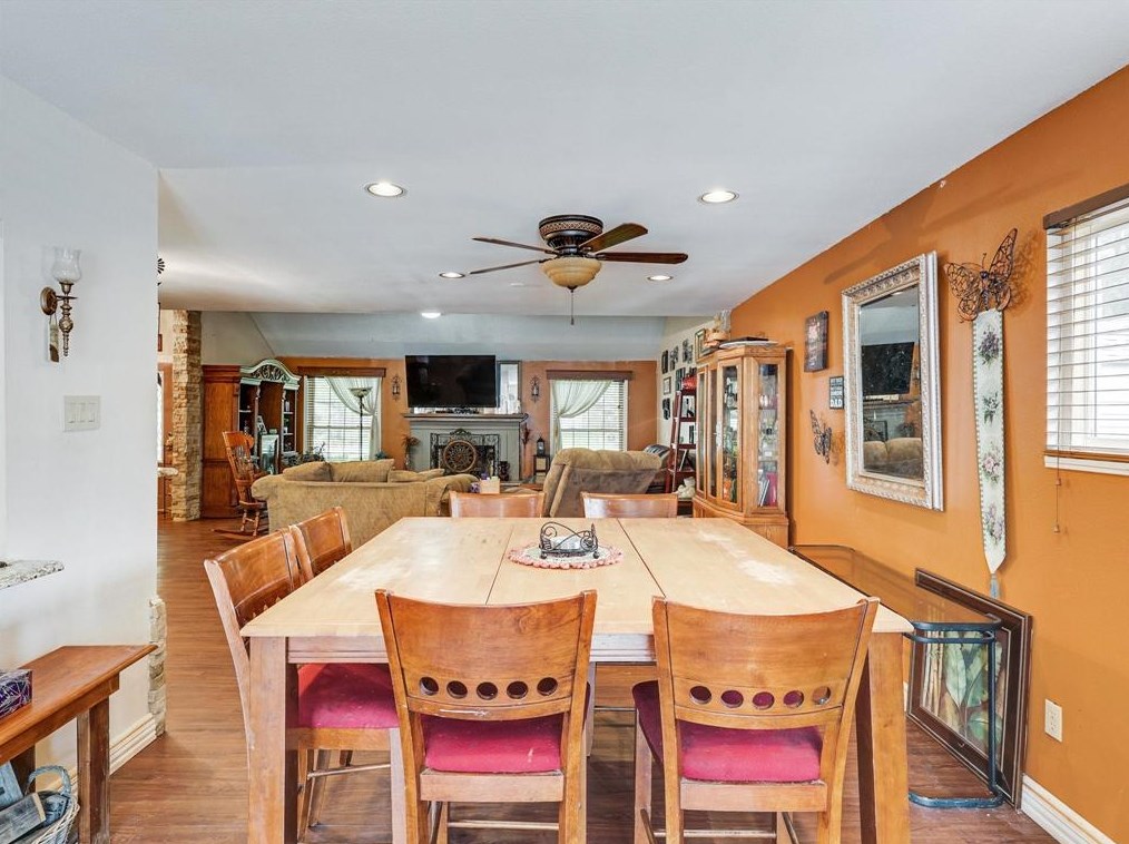 903 Via Del Sur, Mesquite TX 75150-4460 exterior