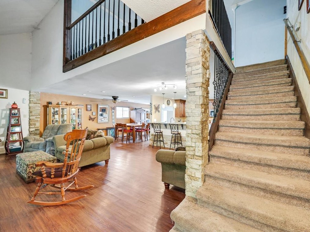 903 Via Del Sur, Mesquite TX 75150-4460 exterior