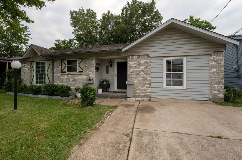 4127 Pringle Dr, Dallas, TX 75212-1236