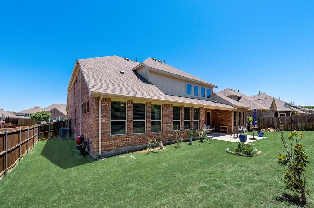 10114 Edgeway Cir, Rowlett TX 75089 exterior