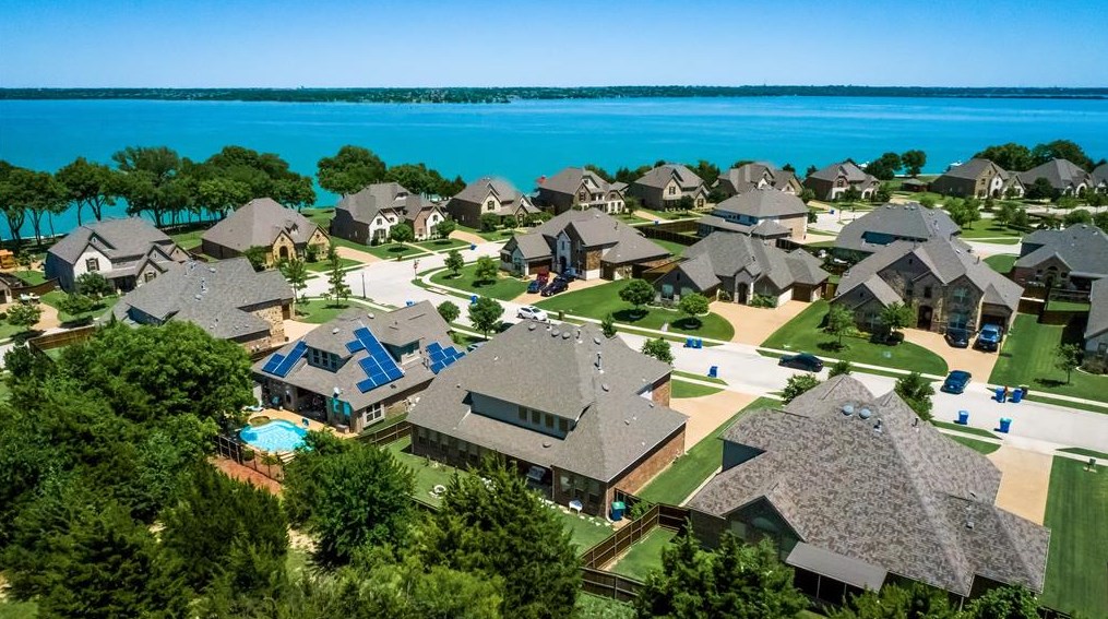 10114 Edgeway Cir, Rowlett, TX 75089-8595