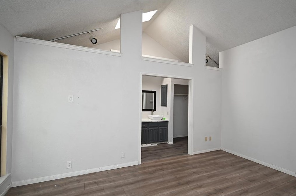 817 Via Madonna, Mesquite TX 75150-3051 exterior