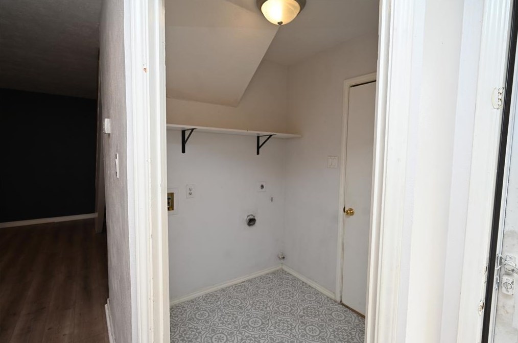 817 Via Madonna, Mesquite TX 75150-3051 exterior