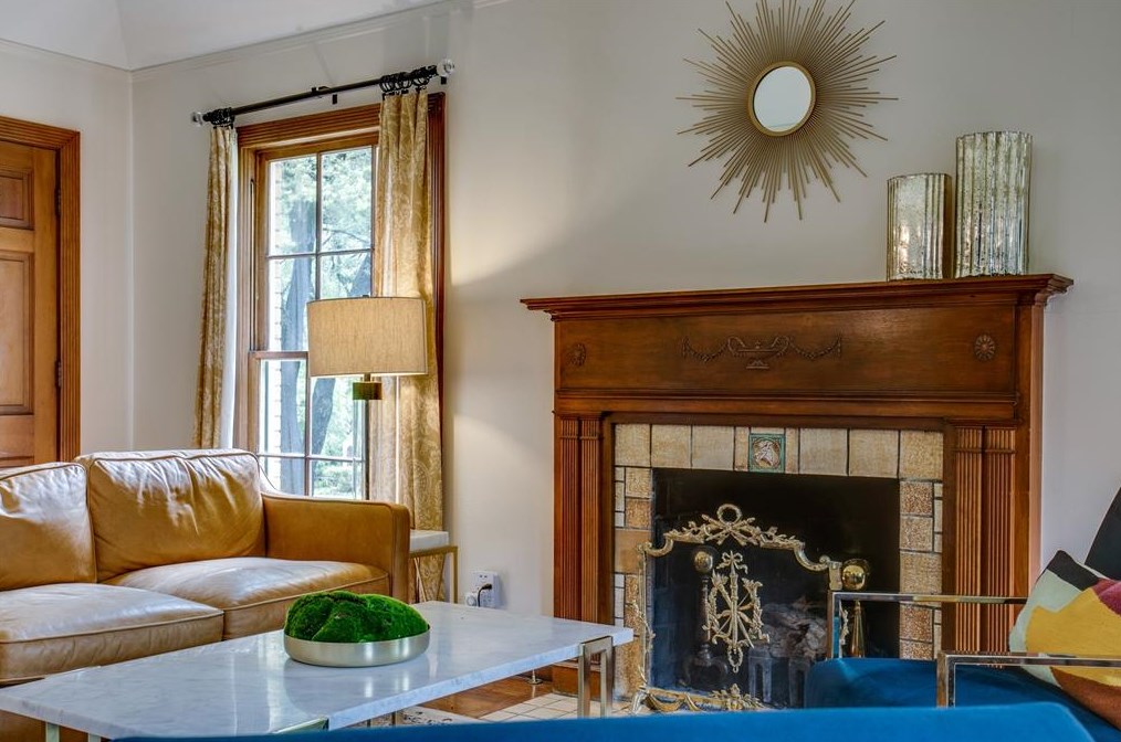 912 Valencia St, Dallas TX  75223-1329 exterior