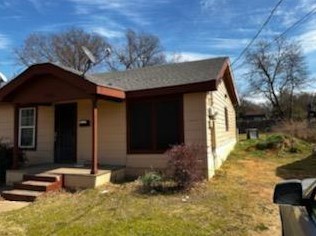 3522 Kenilworth St, Dallas, TX 75210-2822