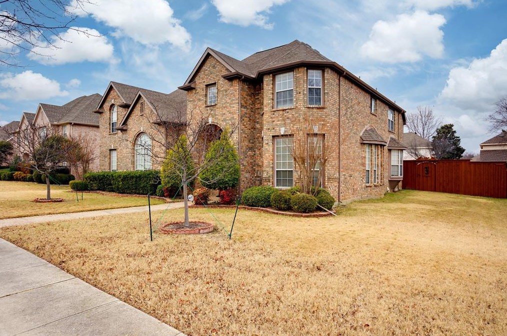 3601 Leighton Ridge Dr, Plano, TX 75025