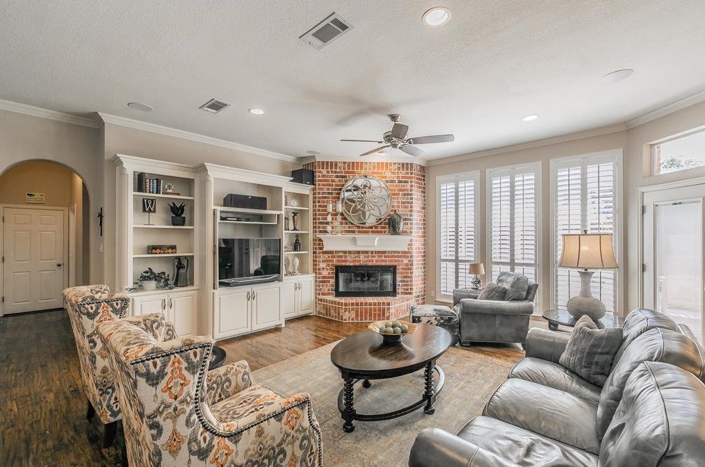 1512 Pembrook Ct, Keller, TX 76248-5456