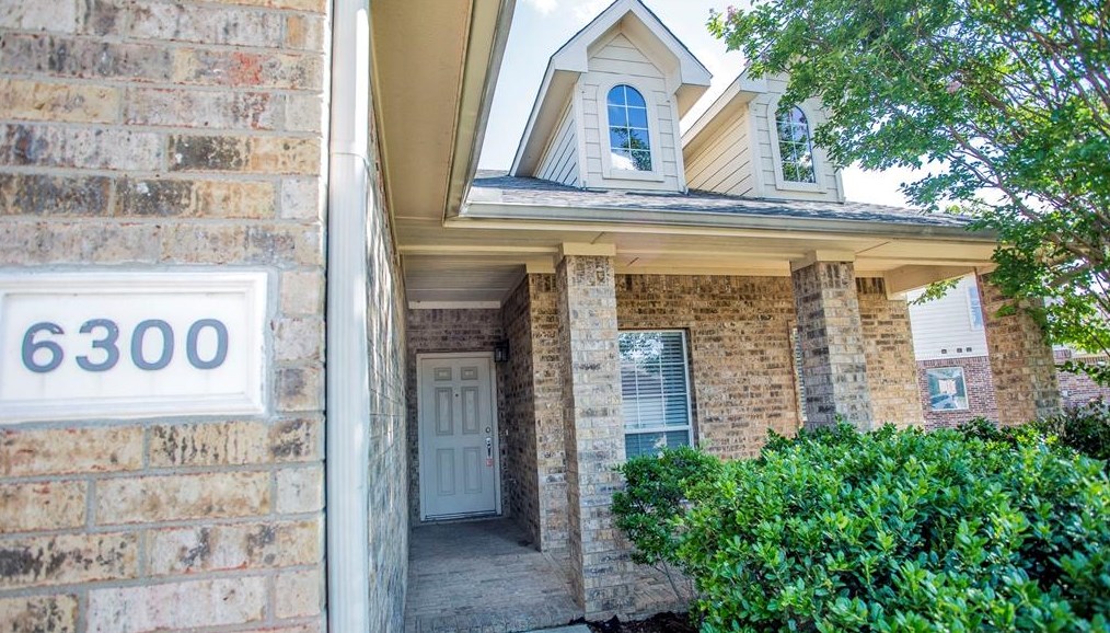 6300 Melanie Dr, Fort Worth, TX 76131