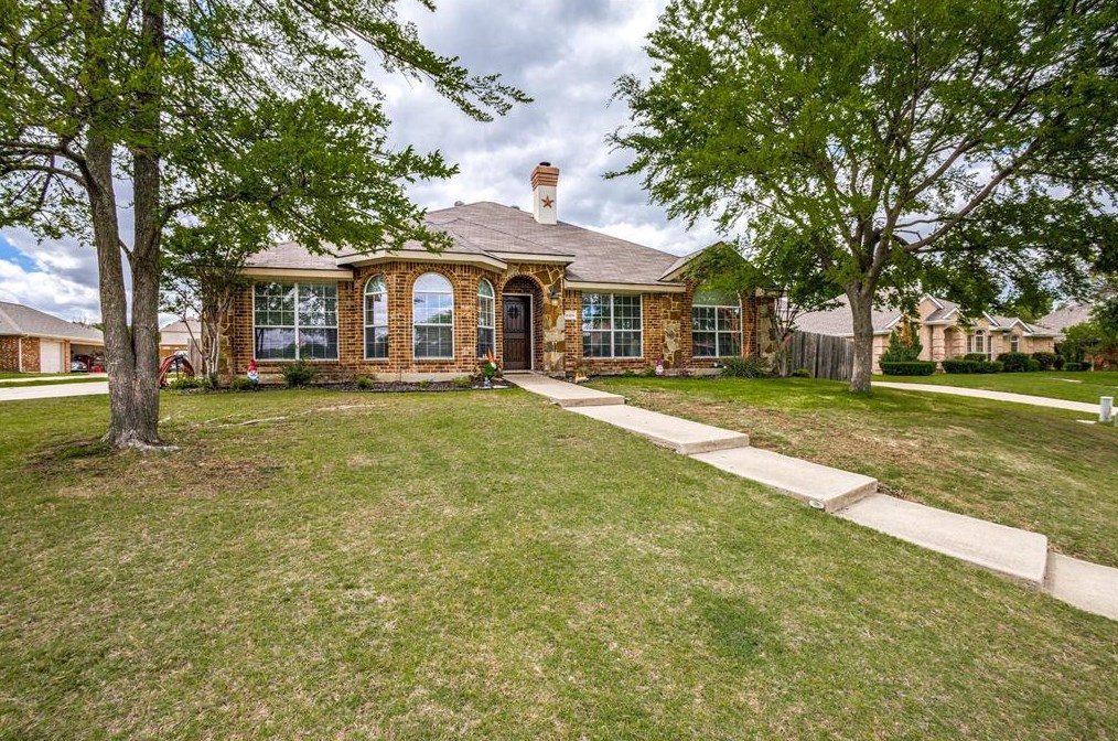 8109 Evening Star Dr, Rowlett, TX 75089-9085