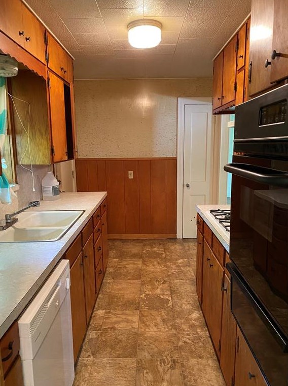 1806 N Culberson St, Whitesboro, TX 76240