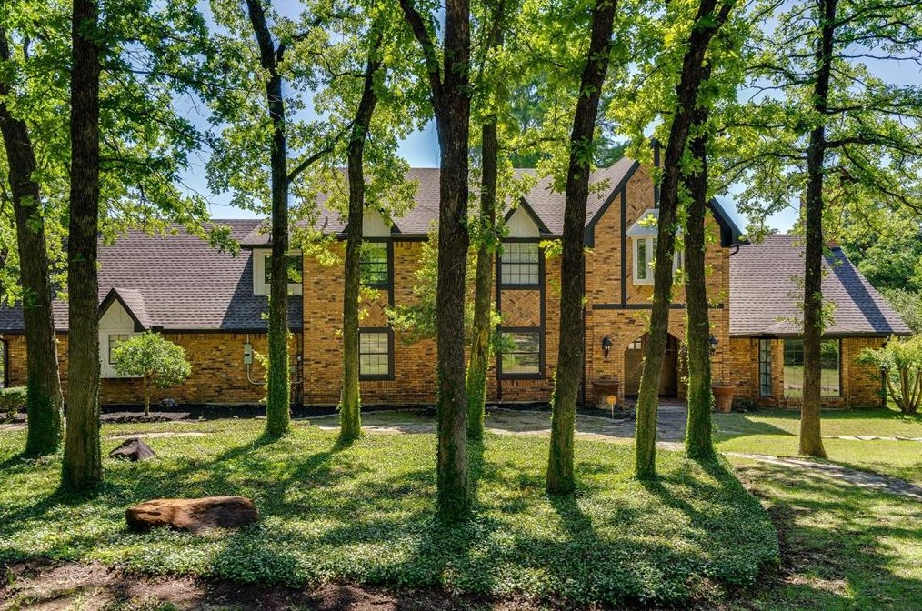 3820 Leisure Ln, Denton, TX 76210
