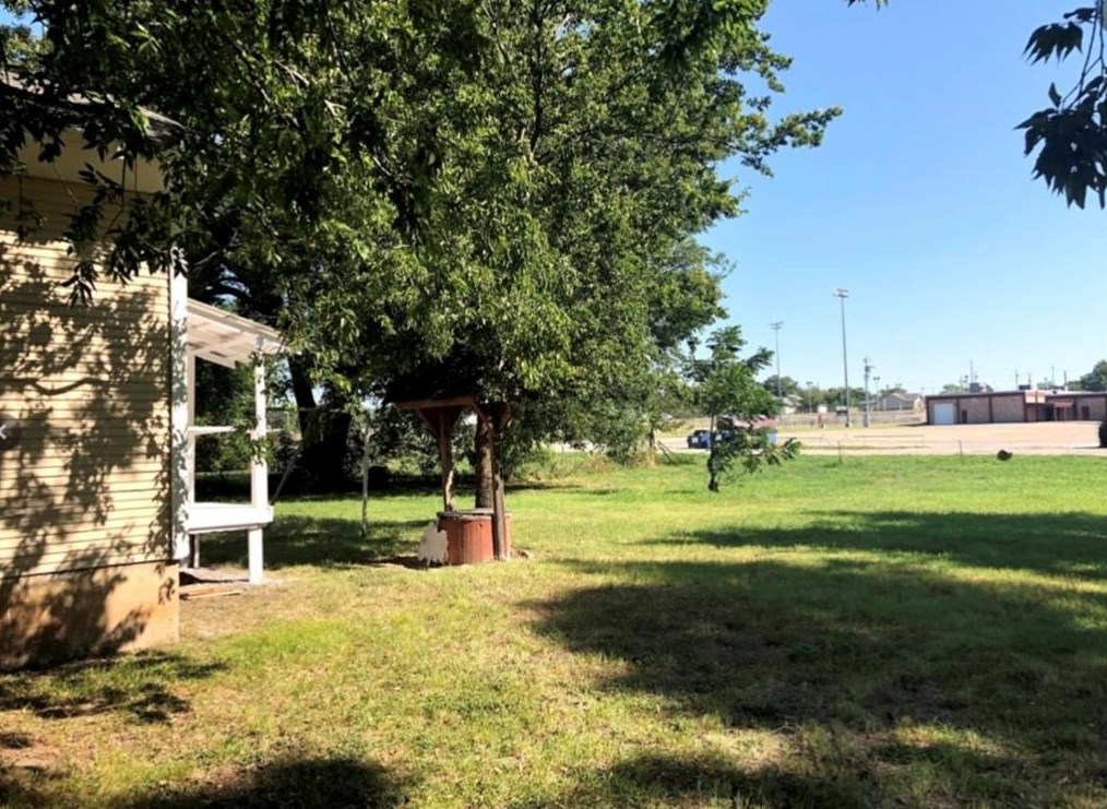 309 E Nelson St #a, Newport, TX 76230