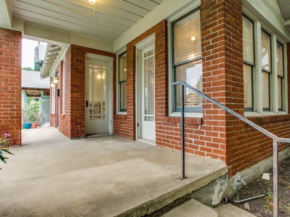 5219 Vickery Blvd, Dallas TX  75206-6226 exterior