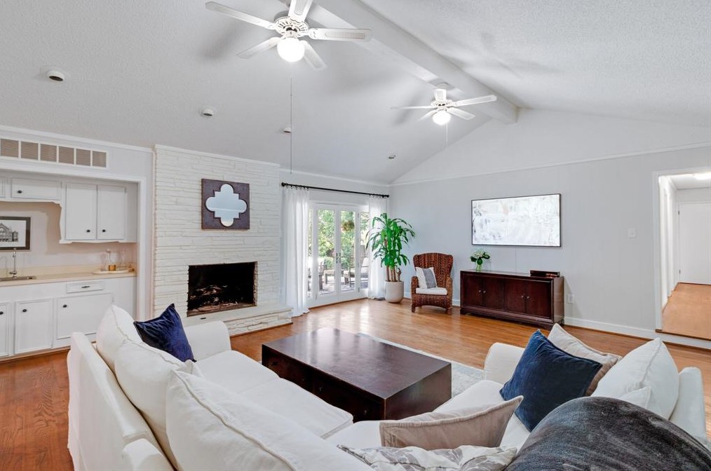 7257 Joyce Way, Dallas, TX 75225-1732