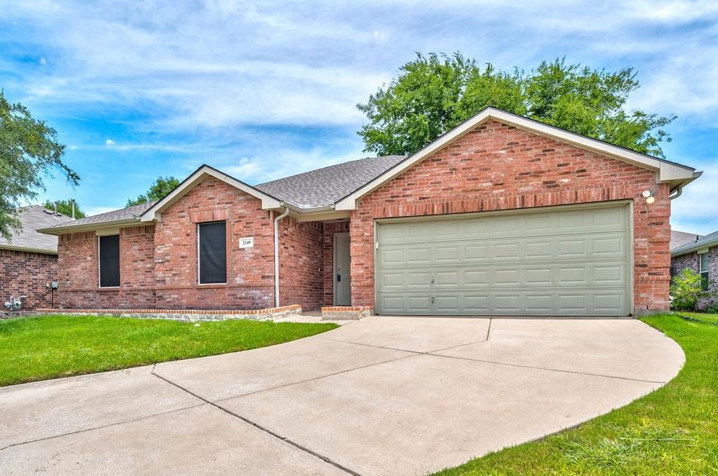 2149 Parkside Dr, Oak Point, TX 75068