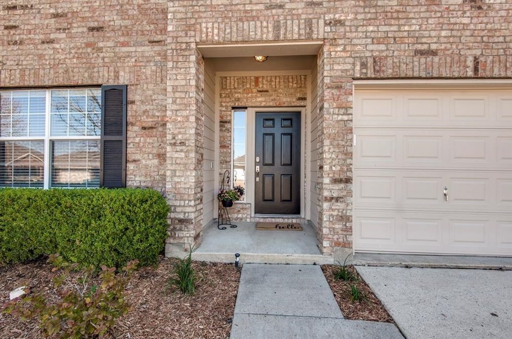 9017 Warren Dr, Mckinney, TX 75071-7404