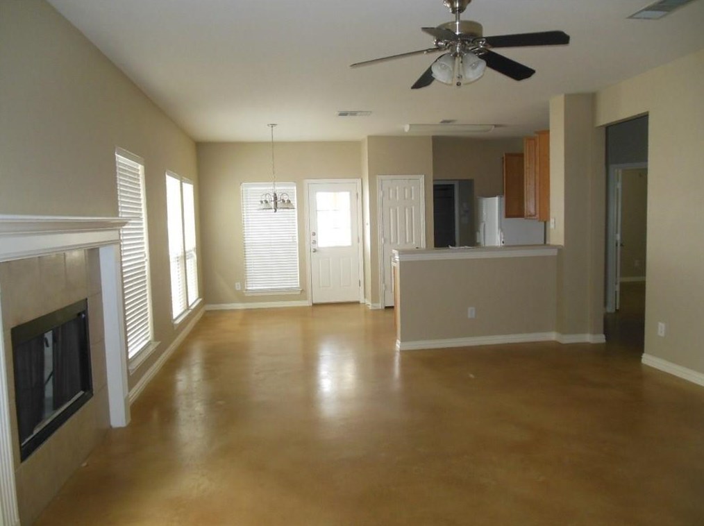 10033 Cedar Lake, Aubrey, TX 76227