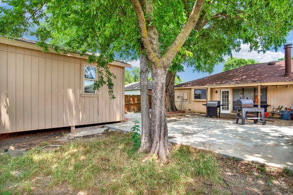 2618 San Saba St, Mesquite TX 75150-6055 exterior