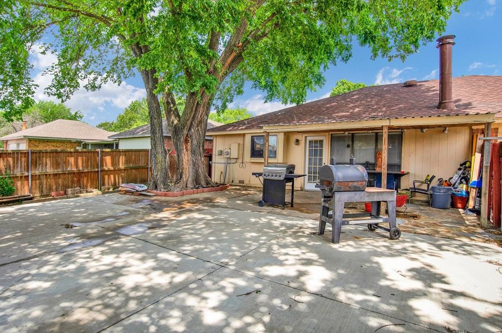 2618 San Saba St, Mesquite TX 75150-6055 exterior