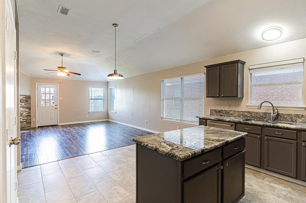 2025 Jackson Dr, Oak Point, TX 75068