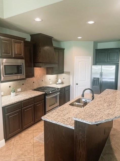 1022 Finsbury Ln, Forney TX  75126-3821 exterior