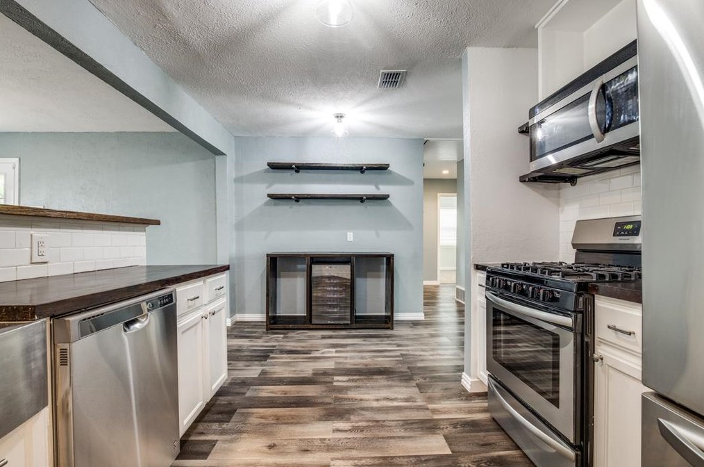 3805 Flamingo Way, Mesquite TX 75150-3306 exterior