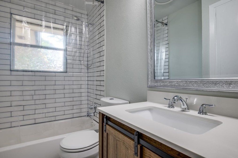 3805 Flamingo Way, Mesquite TX 75150-3306 exterior