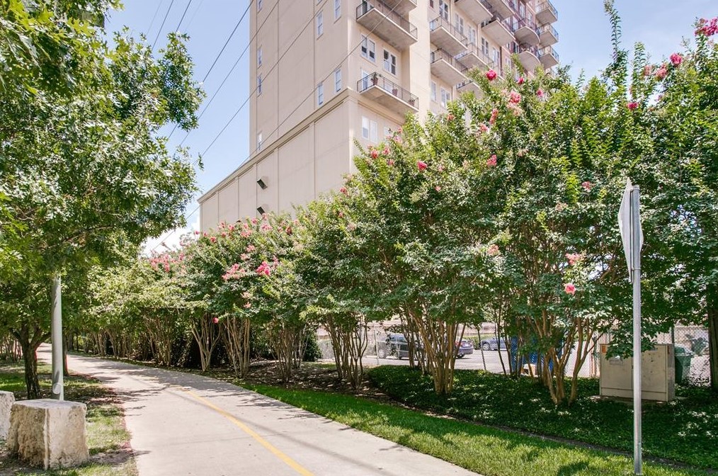 4611 Travis St, Dallas TX  75205-5553 exterior