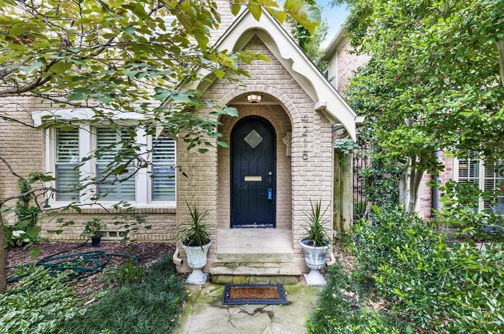 4215 Normandy Ave, Dallas, TX 75205