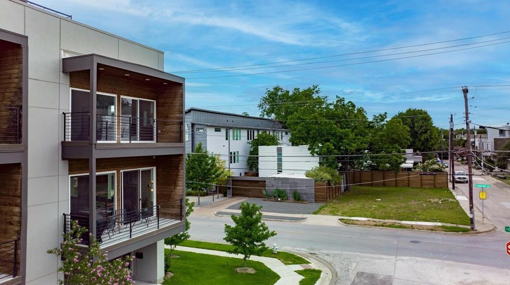 4504 Rusk Ave, Dallas TX  75204-3417 exterior