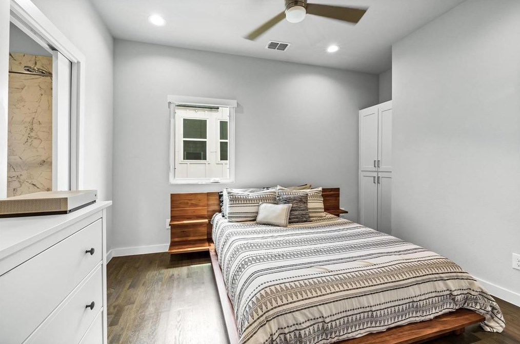 4504 Rusk Ave, Dallas TX  75204-3417 exterior