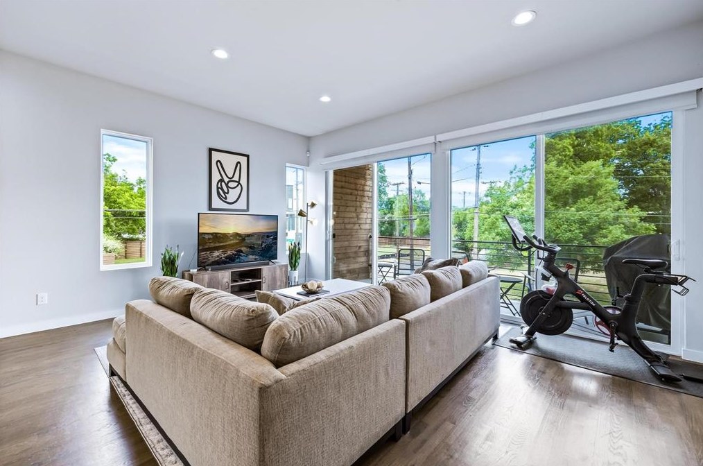 4504 Rusk Ave, Dallas TX  75204-3417 exterior