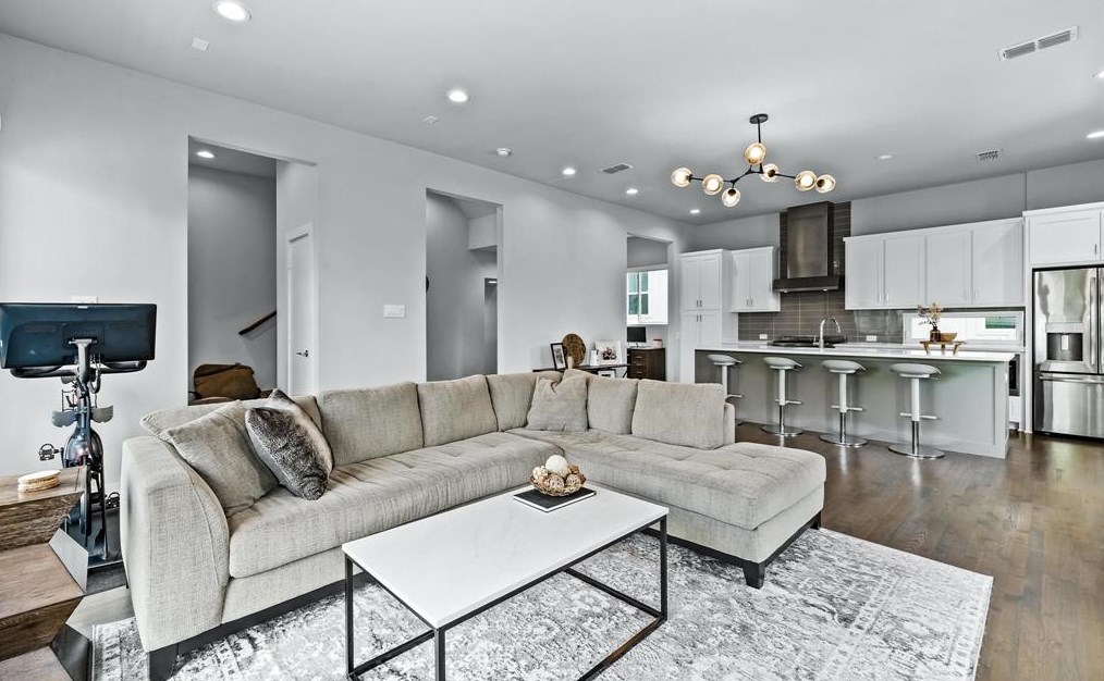 4504 Rusk Ave, Dallas TX  75204-3417 exterior