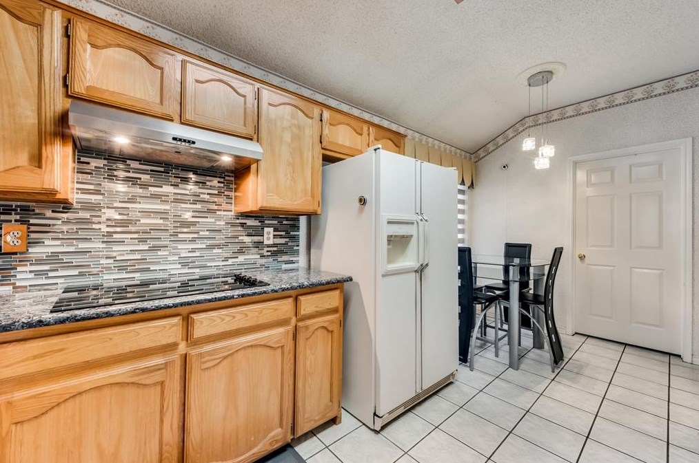 2529 Buck Dr, Mesquite TX 75181-1684 exterior