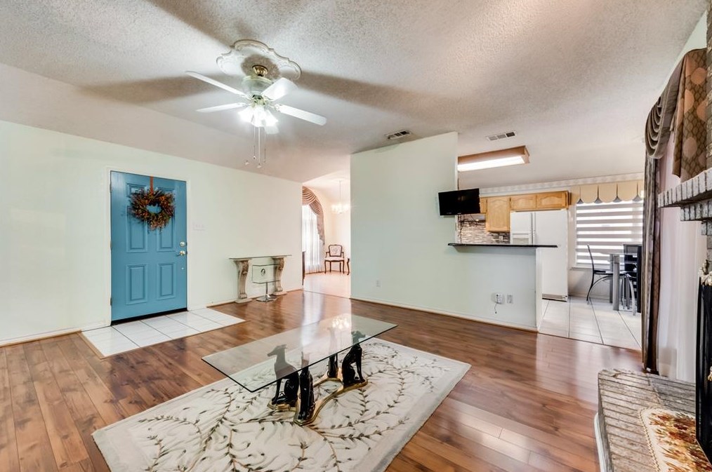 2529 Buck Dr, Mesquite TX 75181-1684 exterior