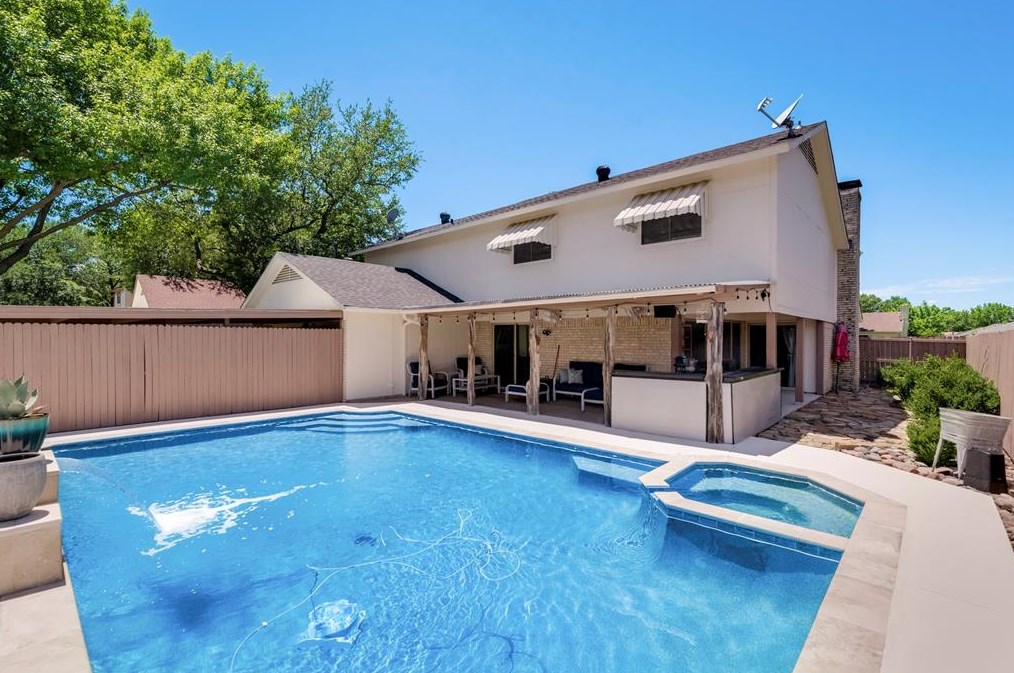 3012 Manchester Dr, Mesquite, TX 75150-3560