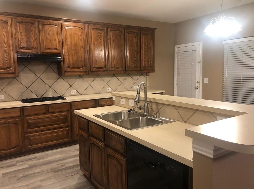 2414 Brittany Dr, Rowlett, TX 75088-1886