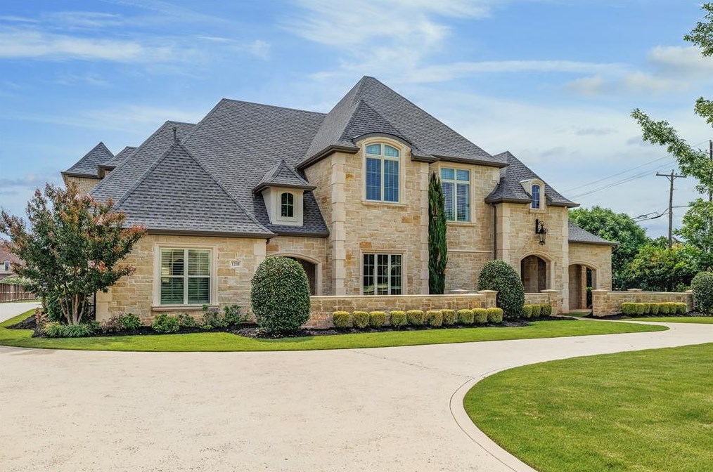 1201 Costa Azul Ct, Grapevine, TX 76092-4619