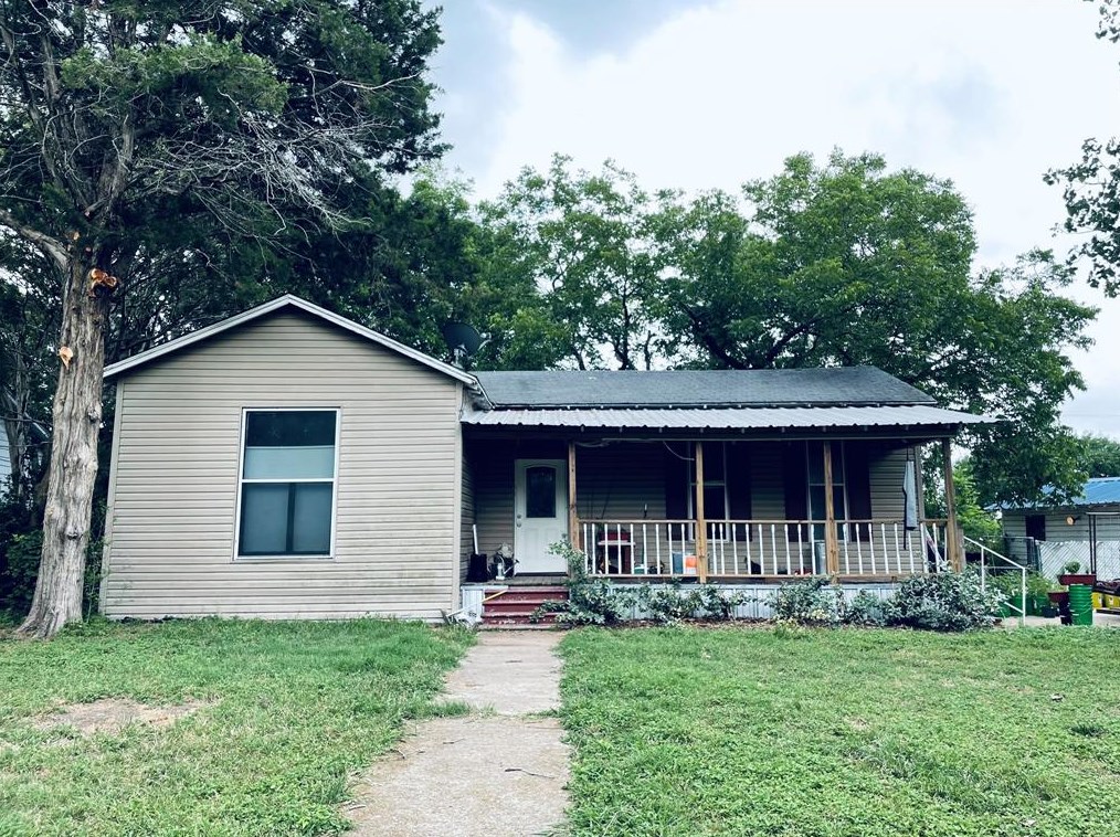 305 2nd St, Pelham, TX 76648-2409