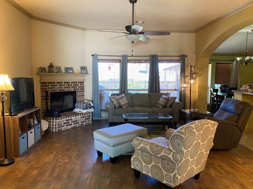 407 Fieldstone Ln, Venus, TX 76084-3163